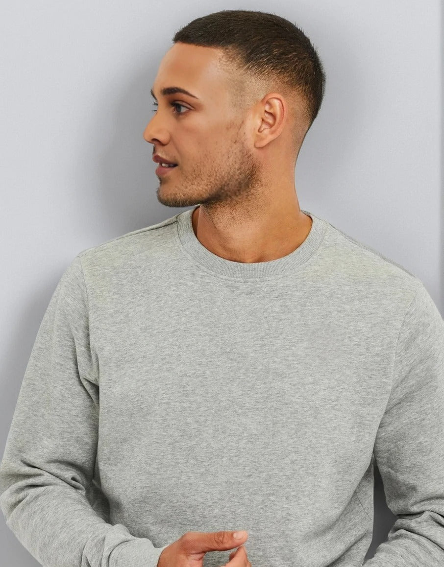 Men's Crew Neck Sweater In Grey